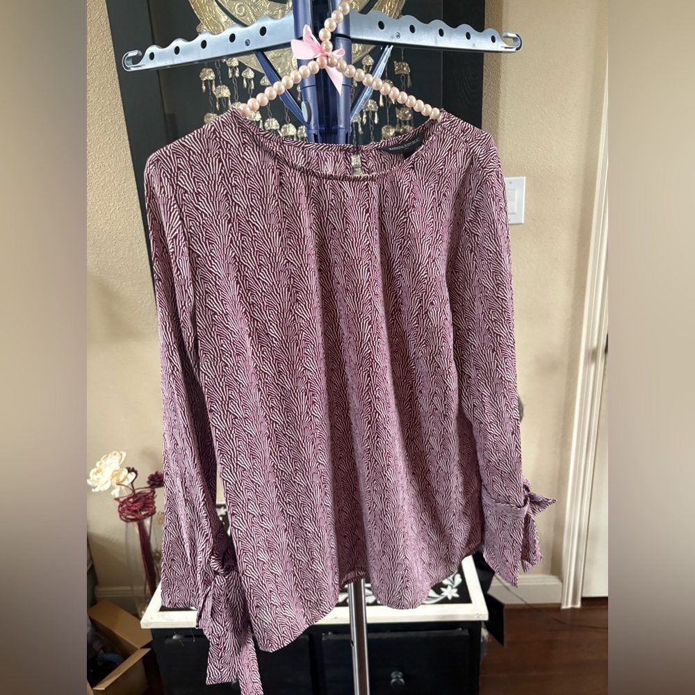 Banana Republic Mauve Patterned Blouse